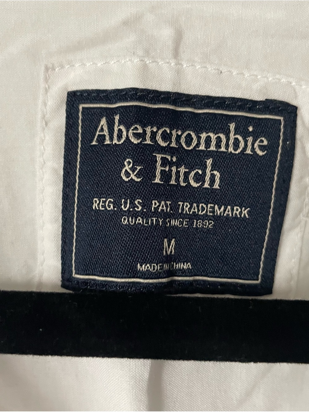 Abercrombie & Fitch Women’s White Shirt with buttons (Med) - Picture 2 of 2